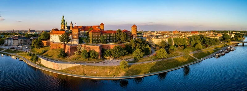 Krakow: Wawel Hill Audioguide Tour - Starting at Bracka 15 and walking the Royal Route