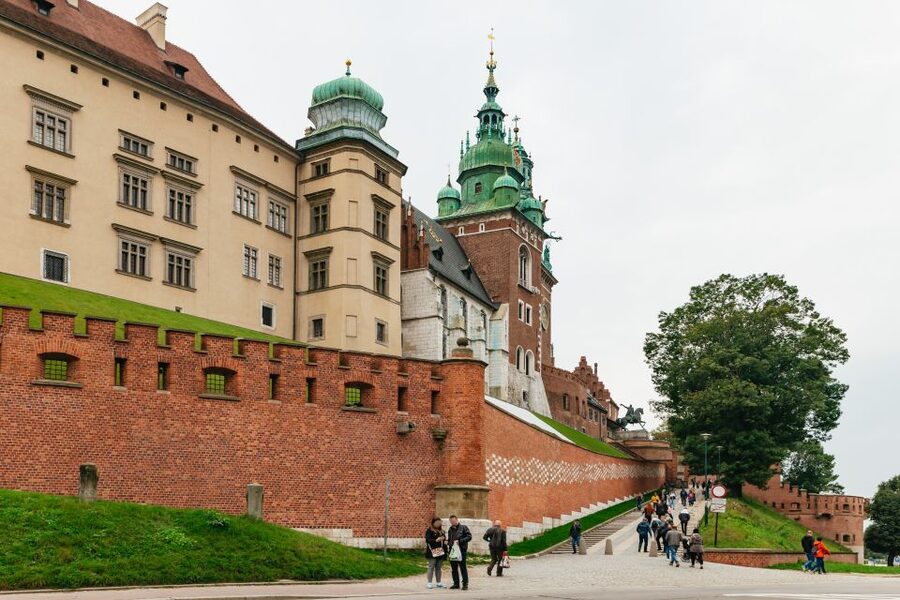 Krakow: Wawel Royal Hill with Optional Castle and Cathedral - Why Wawel Hill matters to Krakow