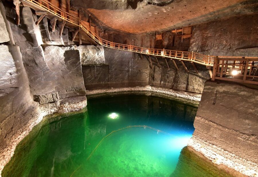 Krakow: Wieliczka Salt Mine Fast-Track Ticket & Guided Tour - The 20 chambers and the salt-carved art