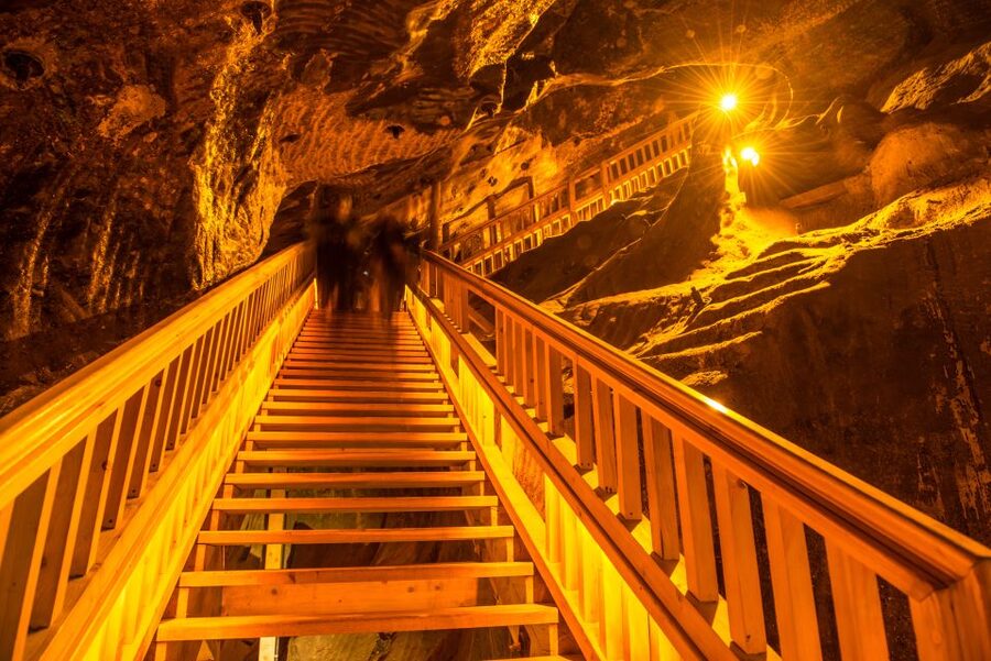Krakow: Wieliczka Salt Mine Fast-Track Ticket & Guided Tour - What to wear and what to leave behind