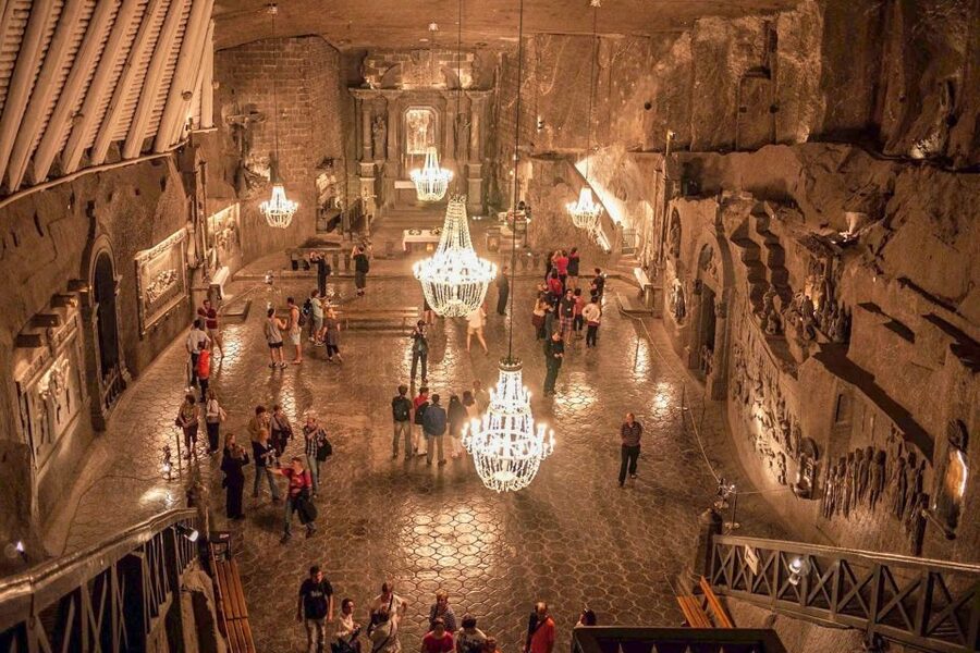 Krakow: Wieliczka Salt Mine Guided Tour - Saline lakes and the return to the surface