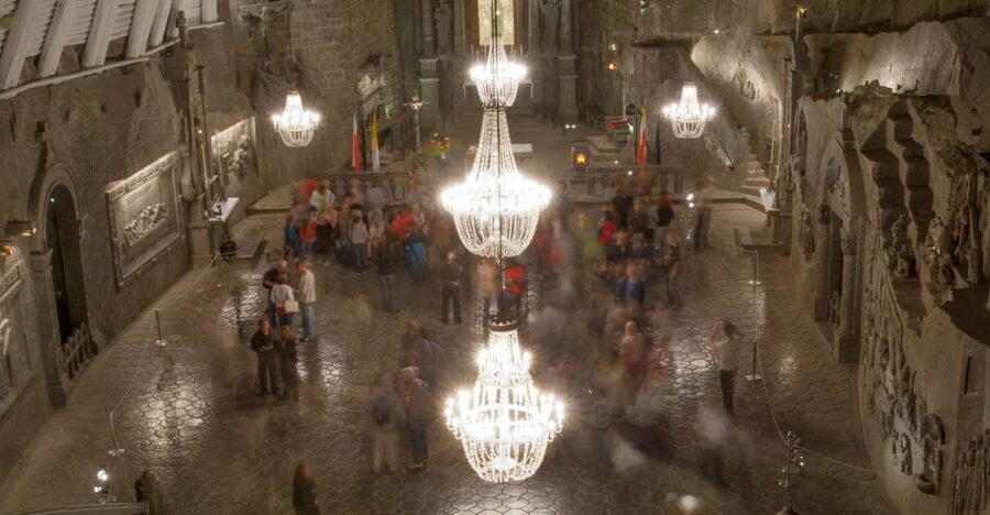 Krakow: Wieliczka Salt Mine Tour with Private Transfers - From your Krakow hotel to the mine entrance