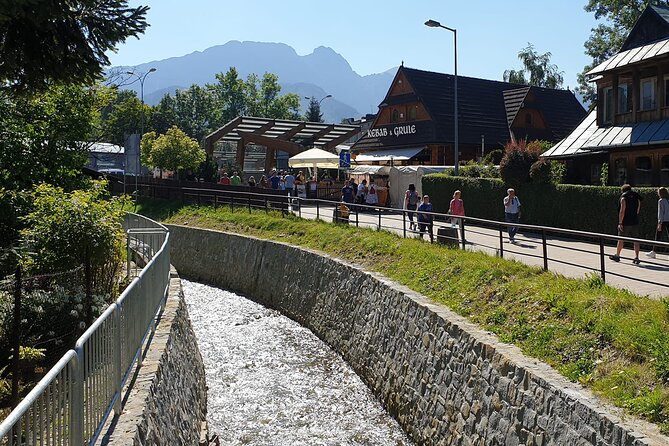 Krakow - Zakopane: Funicular, Cheese and Highland Highlights - Oscypek, the taste of the mountains