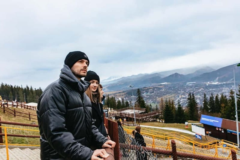 Krakow: Zakopane & Hot Springs Tour with Cable Car & Pickup - Chochołów and the Goral building tradition
