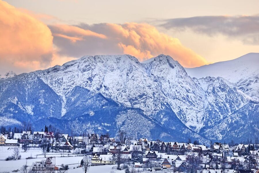 Krakow: Zakopane Snowmobiles + Bonfire & Chocholow Baths - Three hours at Chocholow Thermal Baths