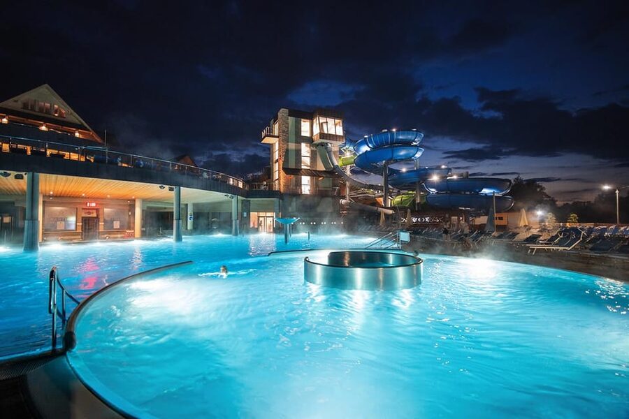 Krakow: Zakopane-Thermal Bath(Evening Time)with Hotel Pickup - Timing, weather, and the practical details