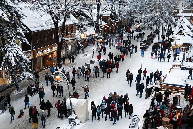 Krakow: Zakopane Tour, Thermal Springs, Cable Car & Hotel Pickup - Chochołów’s wooden houses