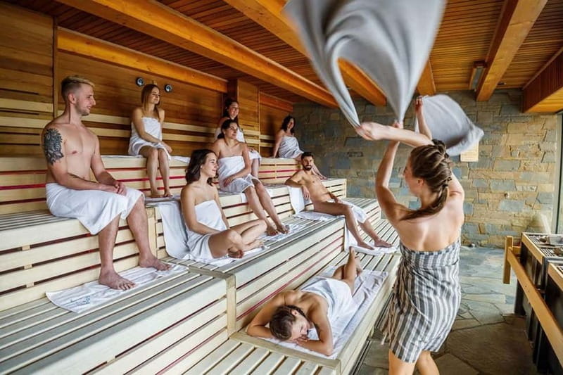 Krakow: Zakopane Trip with Thermal Pools & Hotel Pick-up - What the guide adds