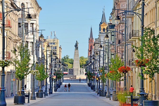 Łódź - 1-day tour to the most surprising Polish city (from Warsaw) - Starting from Warsaw with Anna at the station