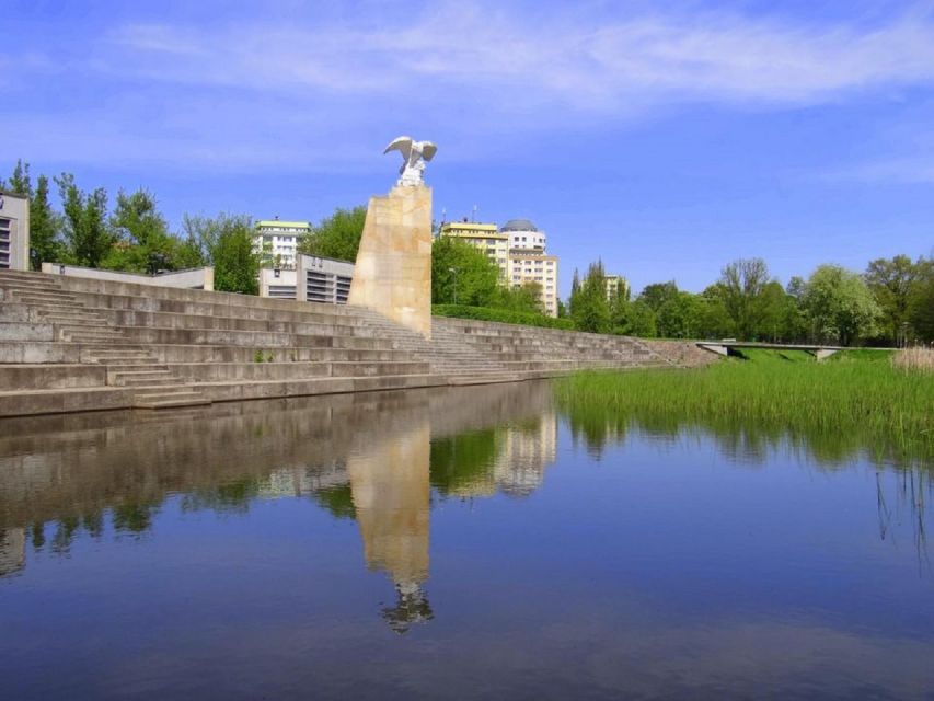Lodz: Jewish Heritage Private Tour - Price, transport, and what you receive