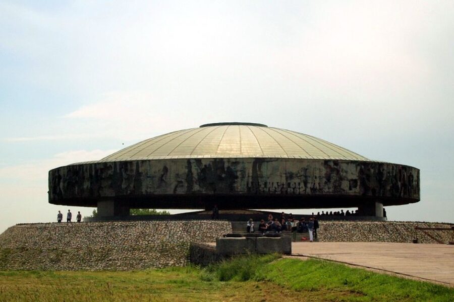 Lublin & Majdanek Small-Group Tour from Warsaw with Lunch - Lublin Old Town in a two-hour visit