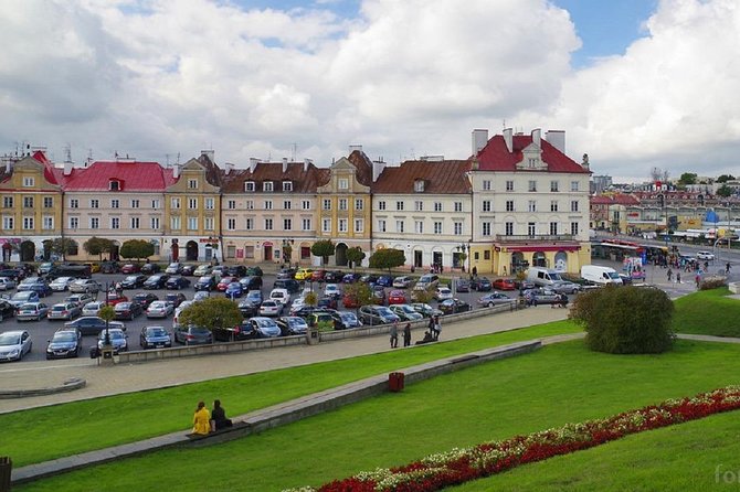 Lublin Old Town Highlights Private Walking Tour - Market Square and Renaissance townhouses
