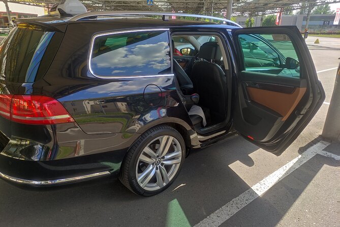 Luxury airport transfer from Lodz to Warszawa Chopin Airport - The road from Lodz to Warsaw Chopin Airport