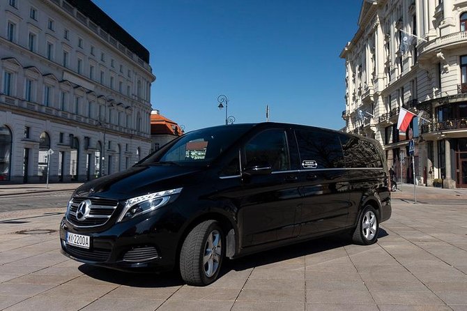 Luxury Warsaw Chopin Airport Transfer by private Minivan car - Key points for a smoother Warsaw arrival