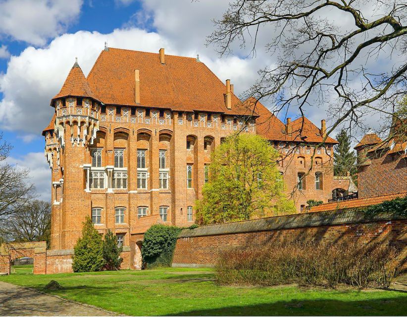 Malbork Castle Half Day Private Tour - A private ride from Gdansk, Sopot, or Gdynia