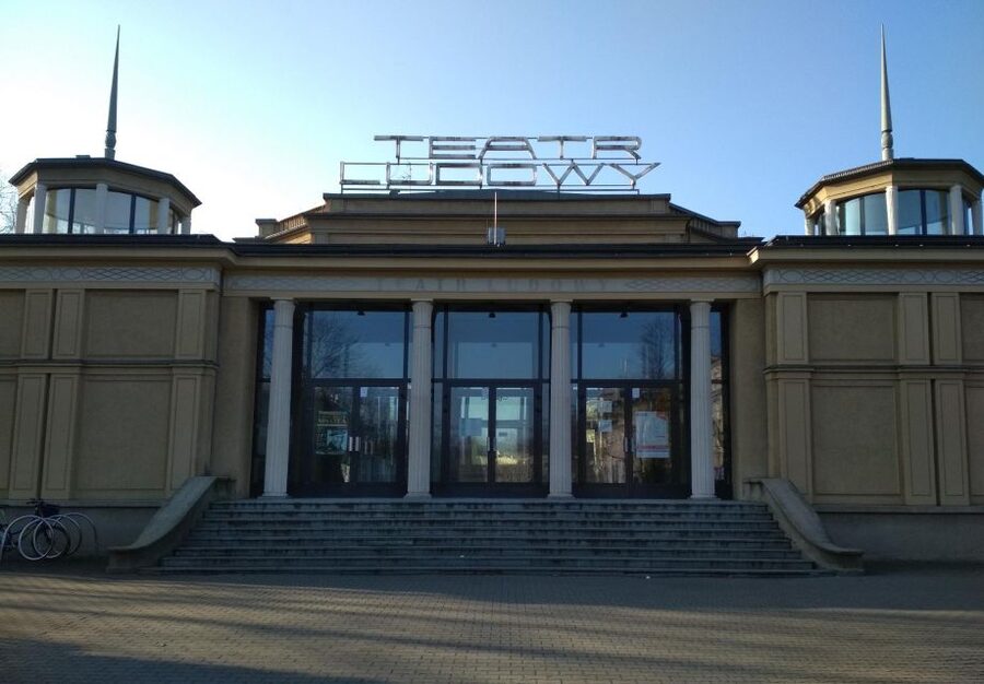 Nowa Huta – a guided tour of a utopian socialist city - The IS-2 tank monument