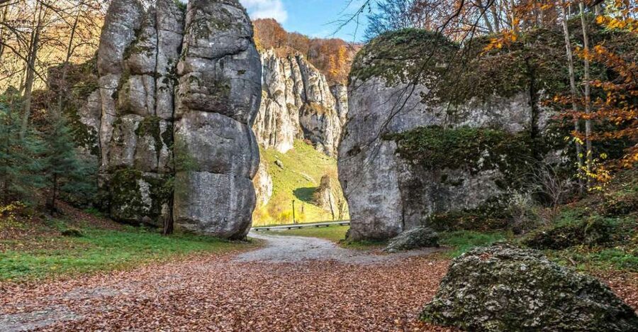 Ojcow National Park: Full-Day Trip from Krakow - Grota Lokietka and the story beneath the rock