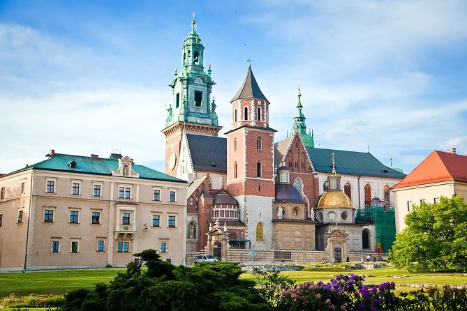One day Cracow and Wieliczka Salt Mine private tour from Warsaw - Wawel Castle and Cathedral: Krakow’s royal opening