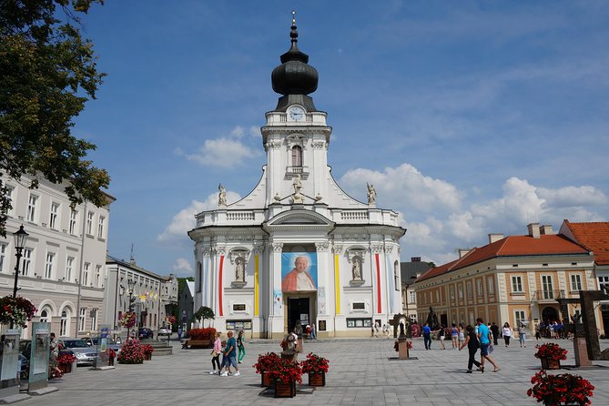 One-Day Wadowice & Czestochowa Tour from Krakow - Jasna Gora and the Black Madonna