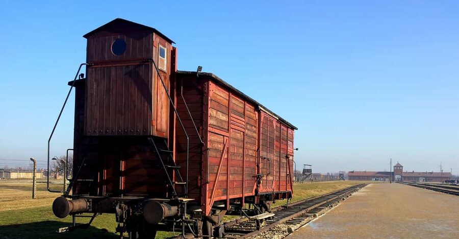 Oswiecim: Auschwitz-Birkenau Skip-the-Line Entry Tickets - Starting at Auschwitz I and the Arbeit Macht Frei gate