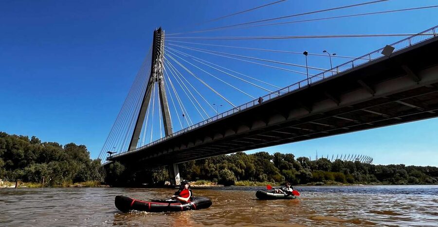 Packrafting kayaking guided tour Vistula river Warsaw Poland - Letting the Vistula carry you toward Żoliborz