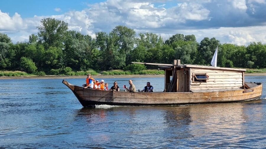Panorama of Toruń - 30-minute cruise - A small boat with a personal feel