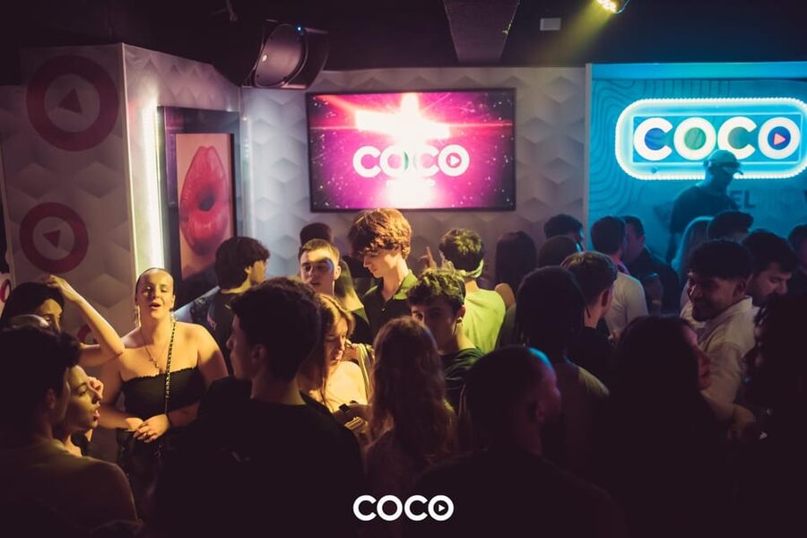 Party Ticket COCO Music Club Cracow - Three bars and the included welcome drink