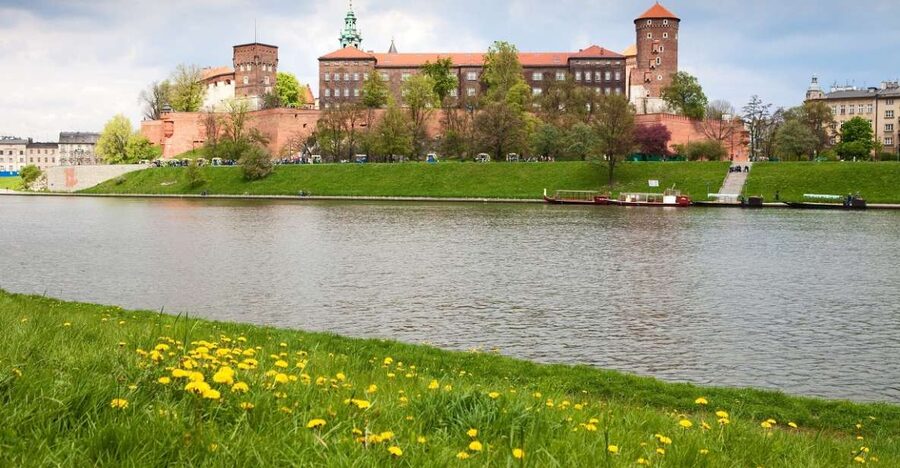 Picturesque Cruise on the Vistula in the Heart of Krakow - Wawel Castle, Cathedral, Walls, and the Dragon