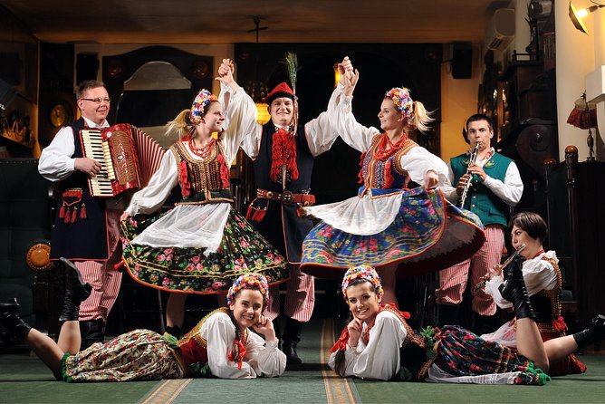Polish Folk Show with 3 course dinner in Krakow legendary restaurant - What the Krakow folk show actually is