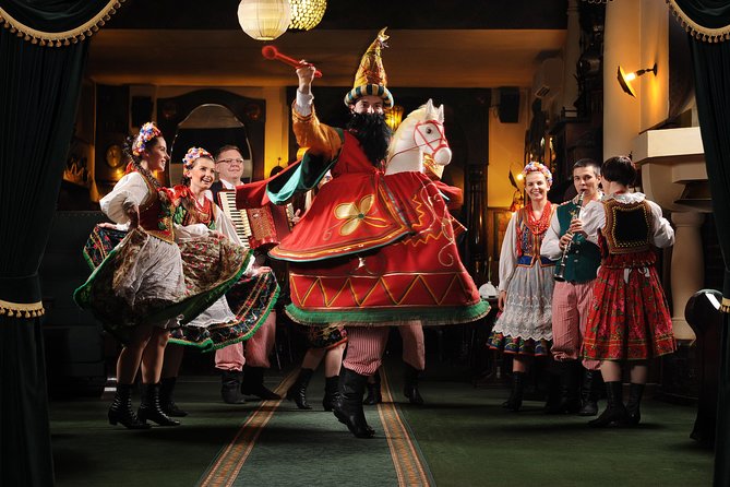 Polish Folk Show with 3 course dinner in Krakow legendary restaurant - The second show and audience participation