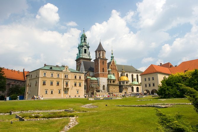 Private guide-driver & van services in Poland & Central Europe - English communication and practical support