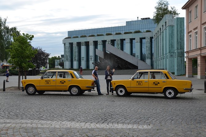 Private Historical Tour of Warsaw by a Retro Fiat with Pickup - Castle Square and the Royal Route