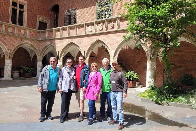 Private Krakow City Tour, Krakow Old Town and Wawel Castle Tour - Starting at Matejko Square and the medieval city gate