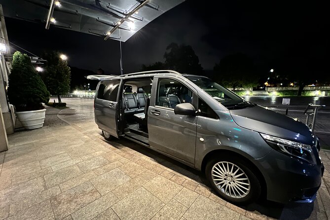 Private Krakow to or from Airport Transfer - A calmer arrival at Krakow Airport