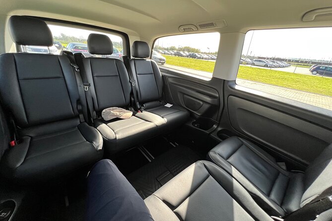 Private Krakow to or from Airport Transfer - What happens when you land