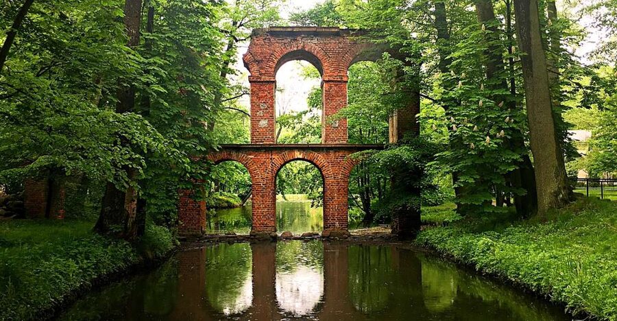 Private Tour From Warsaw: Łowicz Mazovian Countryside - Arkadia: a park built for feeling