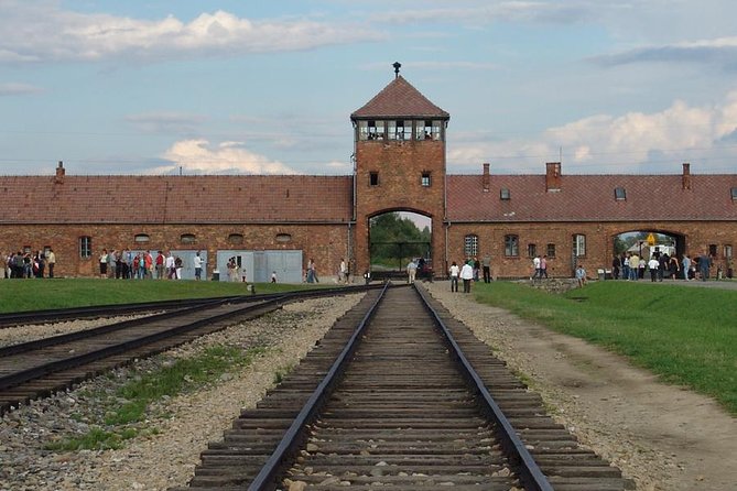 Private Tour to Auschwitz & Birkenau from Katowice - The road from Katowice to Oświęcim