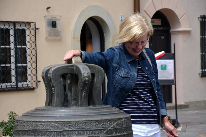 Private Tour: Warsaw City Sightseeing by Retro Fiat - Food, vodka, and the milk bar tradition