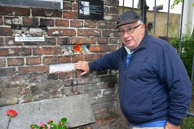 Private Tour: Warsaw's Jewish Heritage by Retro Fiat - A history tour that can follow your questions