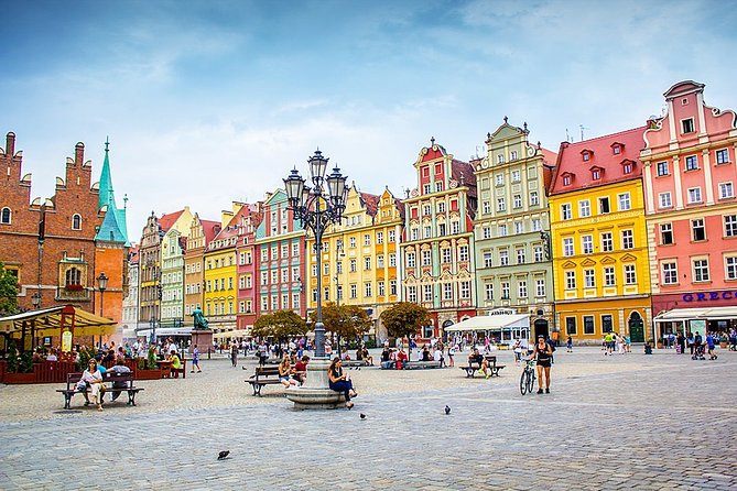 Private Transfer from Wroclaw (WRO) Airport to Wroclaw city centre - What the first arrival feels like