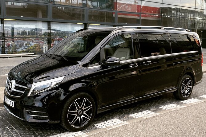 Private Transfer Gdansk City Center to Gdansk Airport (GDN) - Leaving Gdansk Without the Taxi Hunt