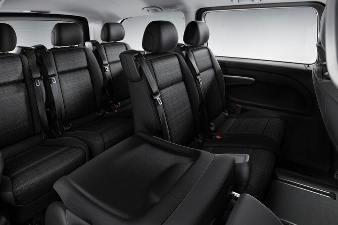 Private transfer | Krakow City - Krakow Airport Balice - The roughly 30-minute ride into Krakow