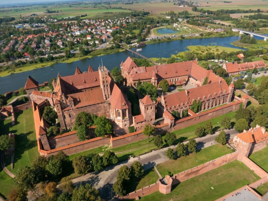 Private transportation to the Malbork Castle from Gdansk - Leaving Gdansk or Sopot in a private Mercedes