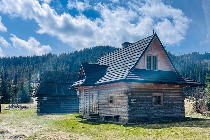 Private Zakopane and Thermal Pools Tour from Krakow - Chochołów’s wooden houses and craft traditions
