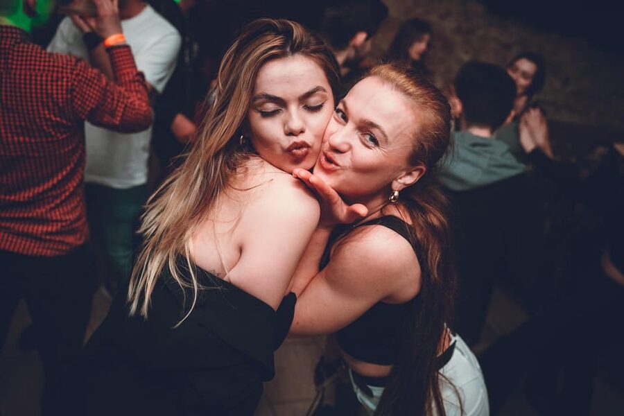 Pub Crawl 1hr Unlimited Beer + Vodka then Clubs in Katowice - FAQ