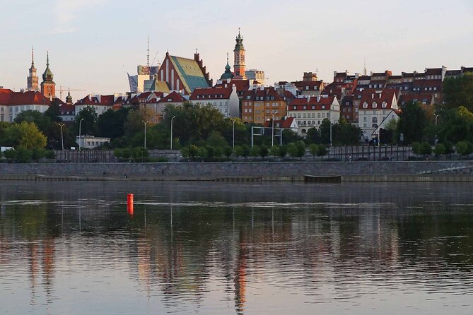 Rental of Motorboat for 5 on Vistula in Warsaw no Licenses Needed - Key points before you book