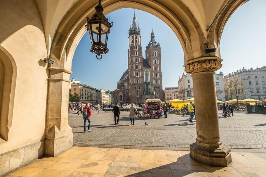 Rynek Underground Museum & Wawel Castle, Cathedral - Cracow - Start below Kraków’s Main Square