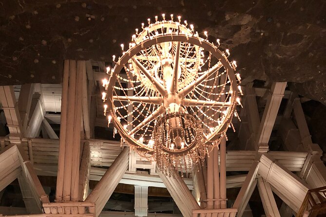 Salt Mine Wieliczka Guided Tour from Kraków with Hotel Pick up - Salt Chambers With Room to Look Up