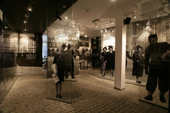 Schindler's Factory Guided Tour in Krakow & skip the line ticket - The 90-minute route through wartime Krakow