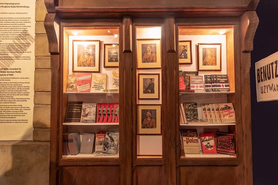 Schindler's Factory Museum Guided Tour - Krakow - Photographs, newspapers, and the texture of ordinary life